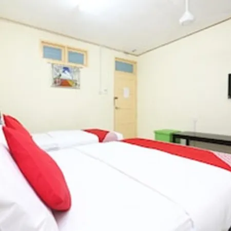 Super Oyo 89640 Hotel Pelangi Marang Luaran gambar