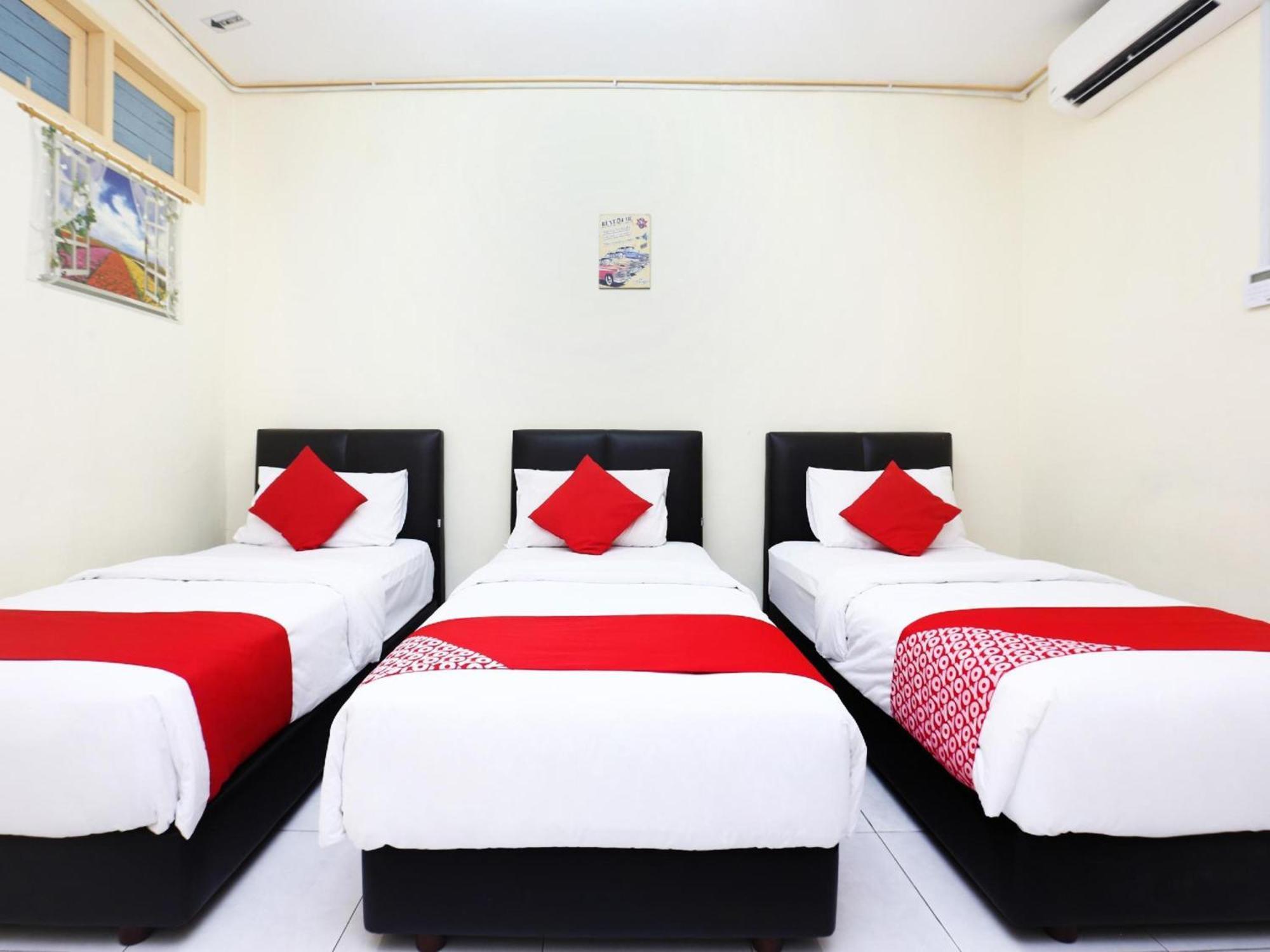 Hotel Super Oyo 89640 Pelangi 2*