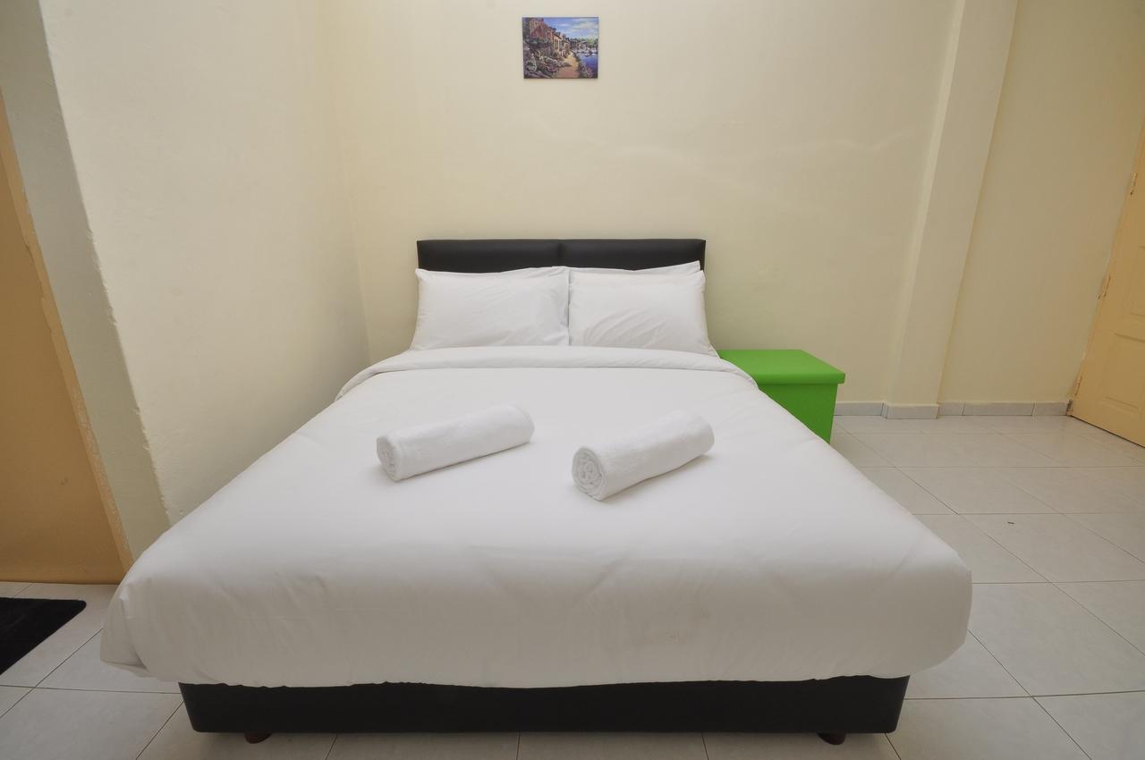 Hotel Super Oyo 89640 Pelangi 2*